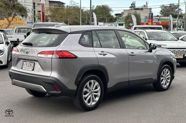2025 Toyota Corolla Cross GX in Silver