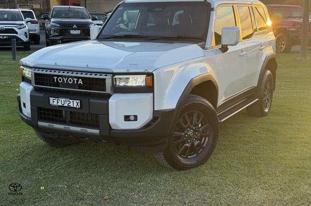 2024 Toyota Landcruiser Prado GXL in White