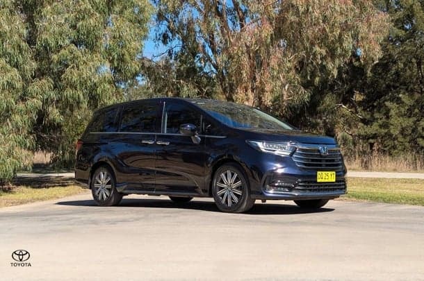 2021 Honda Odyssey Vi LX7 in Black