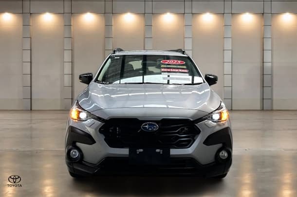 2025 Subaru Crosstrek 2.0L in Silver