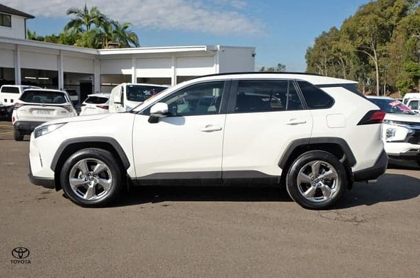 2021 Toyota RAV4 GXL-2WD in White
