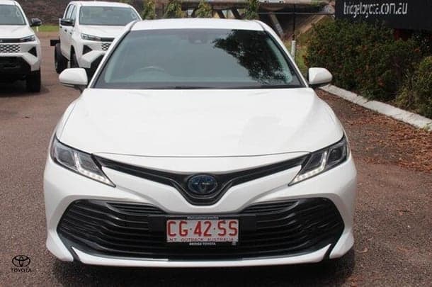 2020 Toyota Camry Ascent in White