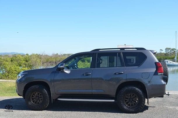 2023 Toyota Landcruiser Prado VX in Silver