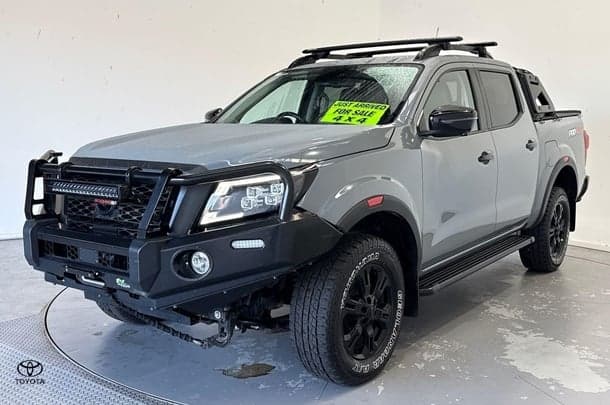 2024 Nissan Navara PRO-4X in Grey