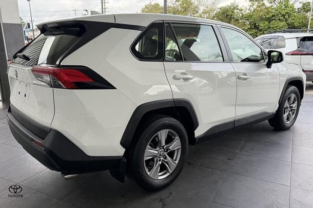 2022 Toyota RAV4 GX-2WD in White
