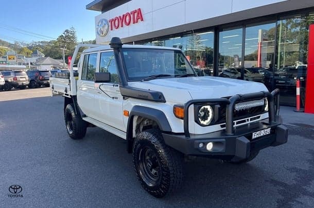 2023 Toyota Landcruiser GXL in White