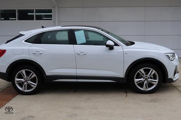 2023 Audi Q3 35 TFSI S line in White