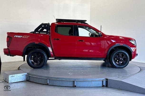 2021 Nissan Navara PRO-4X in Red