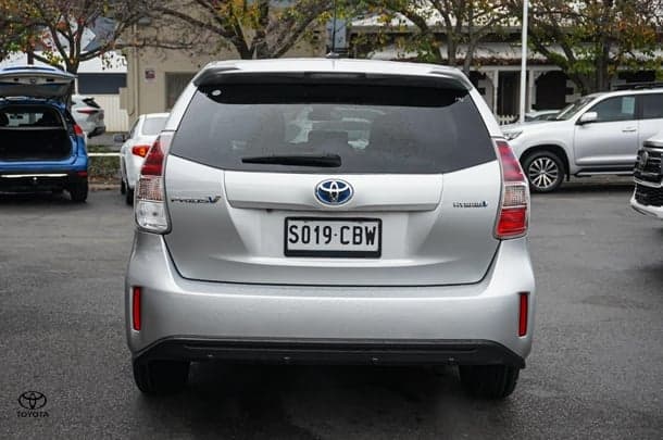 2019 Toyota Prius V Base in Silver
