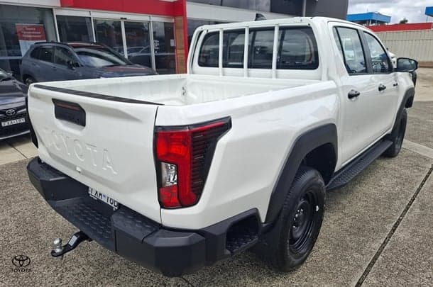 2026 Toyota Hilux SR 48V in White