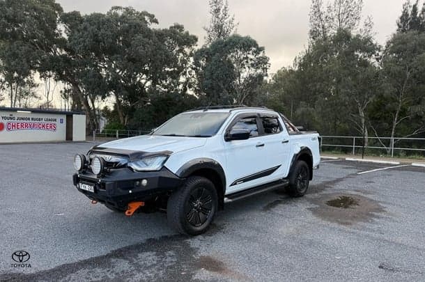 2021 Isuzu D-MAX X-TERRAIN in White