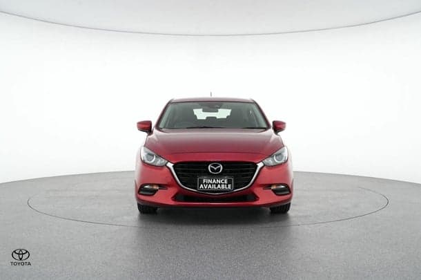 2016 Mazda 3 Neo in Red