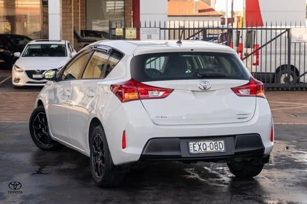 2014 Toyota Corolla Ascent in White