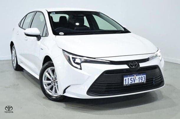 2025 Toyota Corolla Ascent Sport Hybrid in White