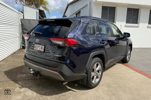 2021 Toyota RAV4 GXL in Blue