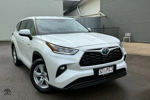 2024 Toyota Kluger GX in White