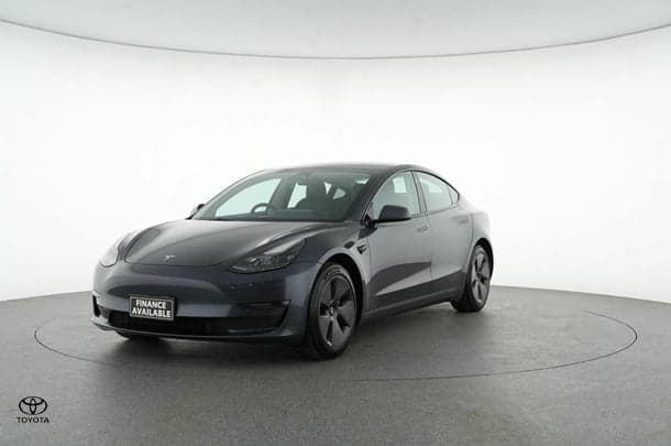 2023 Tesla Model 3 Long Range in Grey