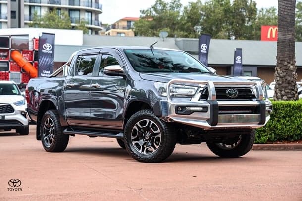 2021 Toyota Hilux SR5 in Silver