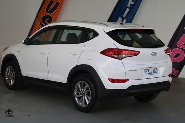 2017 Hyundai Tucson Active in White
