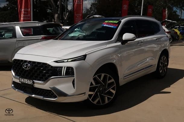 2023 Hyundai Santa Fe Highlander in White