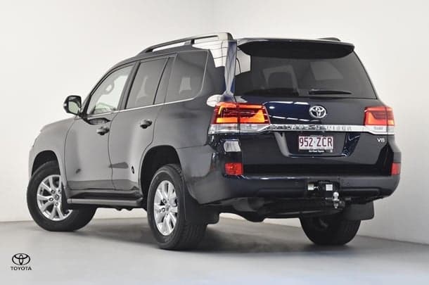 2019 Toyota Landcruiser VX in Blue