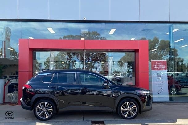 2025 Toyota Corolla Cross Atmos in Black
