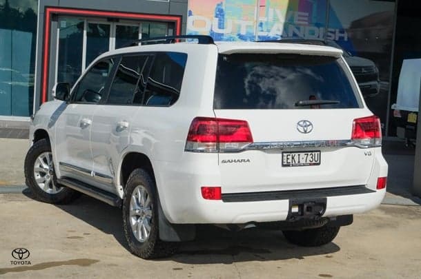 2020 Toyota Landcruiser Sahara in White