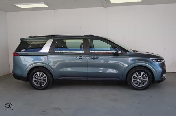 2023 Kia Carnival S in Blue