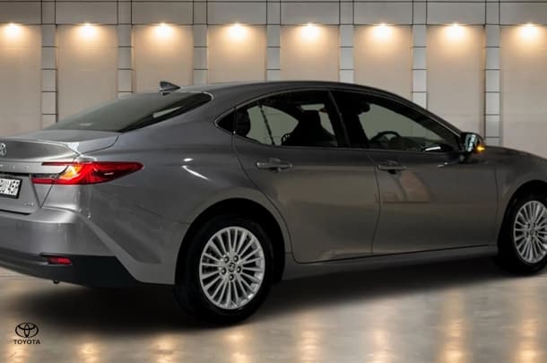 2026 Toyota Camry Ascent in Silver