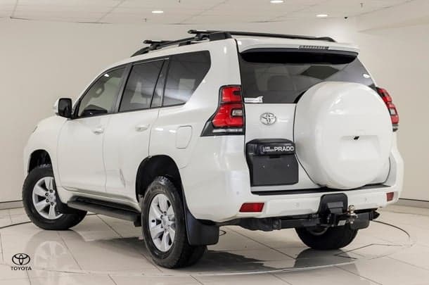 2022 Toyota Landcruiser Prado GXL in White