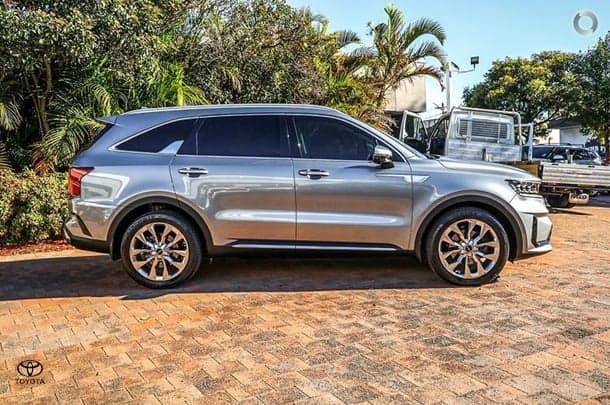 2022 Kia Sorento GT-Line in Silver