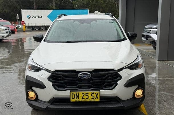 2025 Subaru Crosstrek 2.0L in White