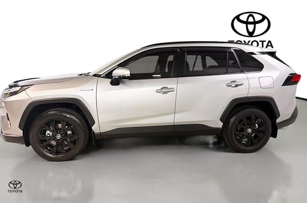 2024 Toyota RAV4 Cruiser-AWD in Silver