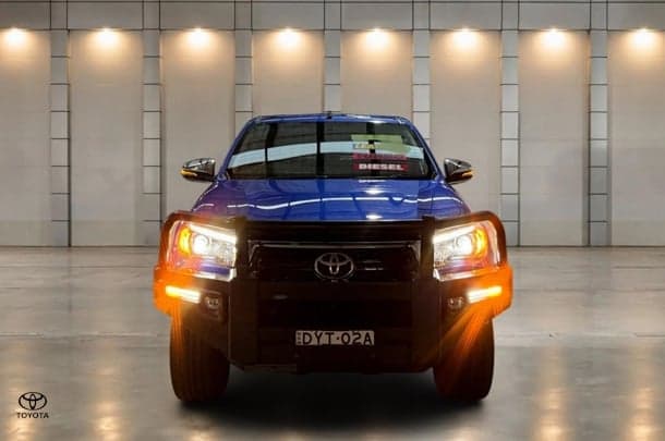 2018 Toyota Hilux SR5 in Blue