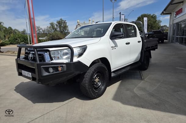 2018 Toyota Hilux SR in White