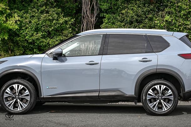 2023 Nissan X-TRAIL ST-L e-POWER in Grey