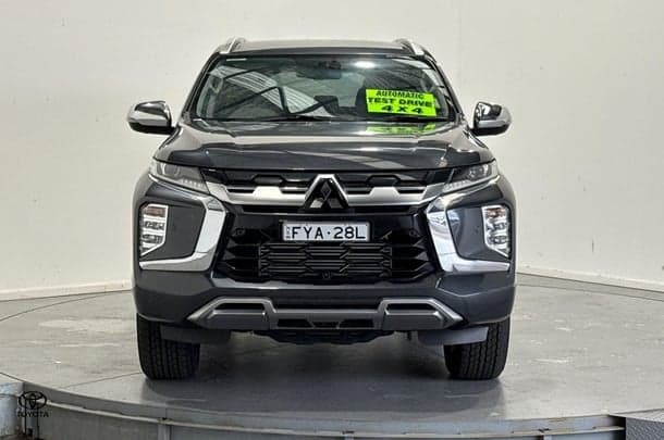 2024 Mitsubishi Pajero Sport Exceed in Grey