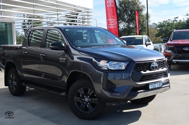 2025 Toyota Hilux SR 48V in Grey