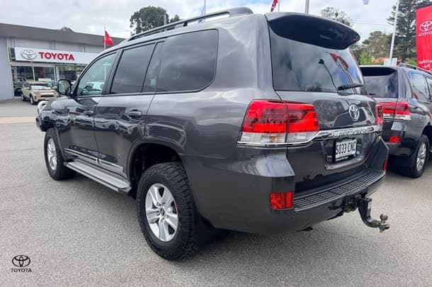 2016 Toyota Landcruiser GXL in Grey