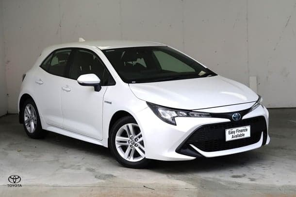 2021 Toyota Corolla Ascent Sport Hybrid in White