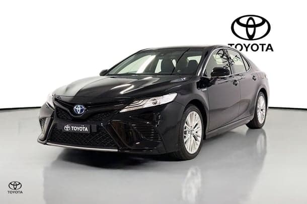 2020 Toyota Camry SL in Black