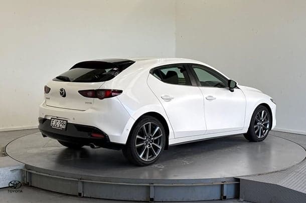 2020 Mazda 3 G20 Evolve in White