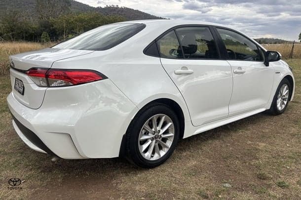 2022 Toyota Corolla Ascent Sport in White
