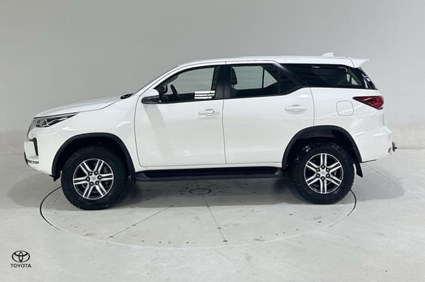 2024 Toyota Fortuner GX in White