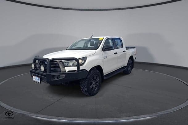 2021 Toyota Hilux SR in White