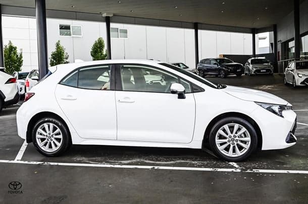 2024 Toyota Corolla Ascent Sport in White