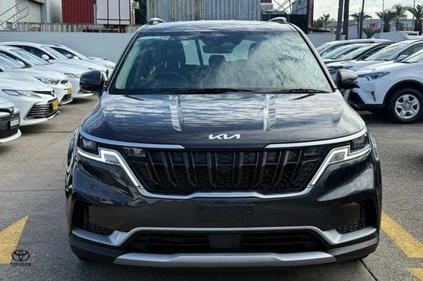 2023 Kia Carnival S in Panthera Metal (P2m)