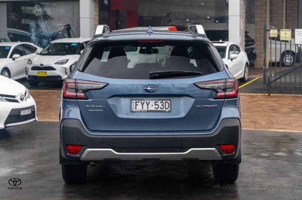 2023 Subaru Outback AWD Touring in Blue