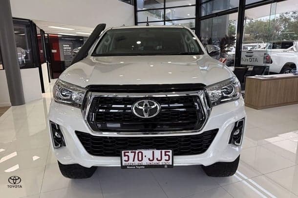 2019 Toyota Hilux SR5 in White