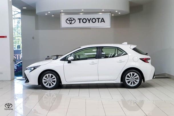 2023 Toyota Corolla Ascent Sport in White